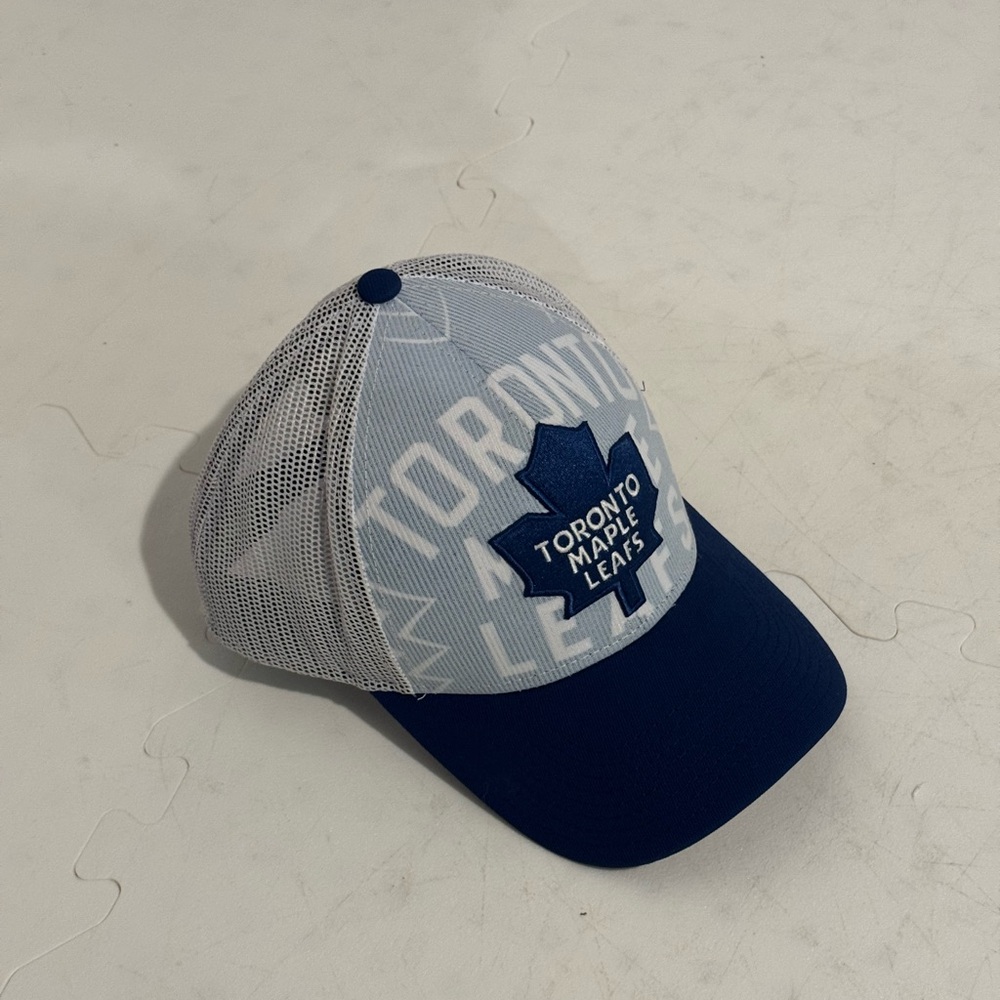 Toronto Maple Leafs Hat, Mesh Back, Adjustable